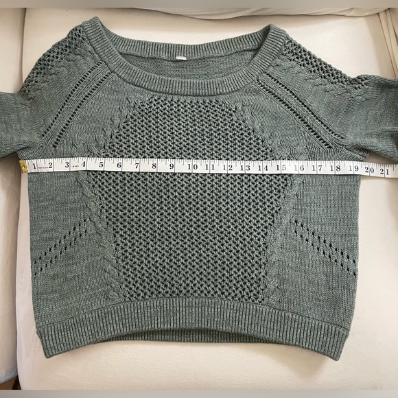 Lululemon Be Present Pullover Sweater Cropped Earl Grey - Picture 12 of 13